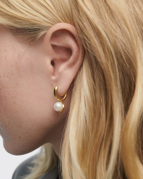 La Perla Freshwater Pearl Hoop Earrings