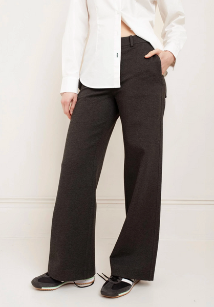Denise Pant Dark Grey