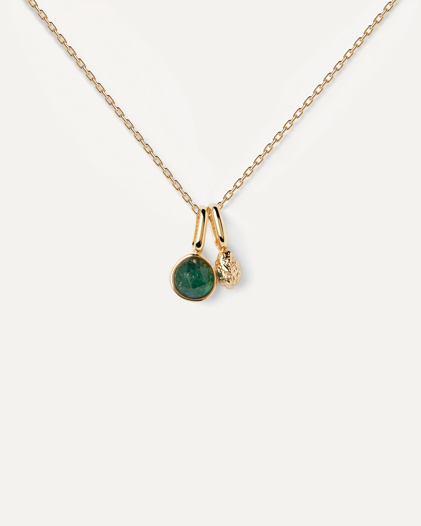 Gold Pendant Oasis Necklace