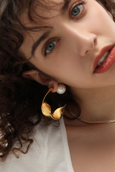 Classicharms Gold Chunky Wave Hoop Earrings - shopidPearl