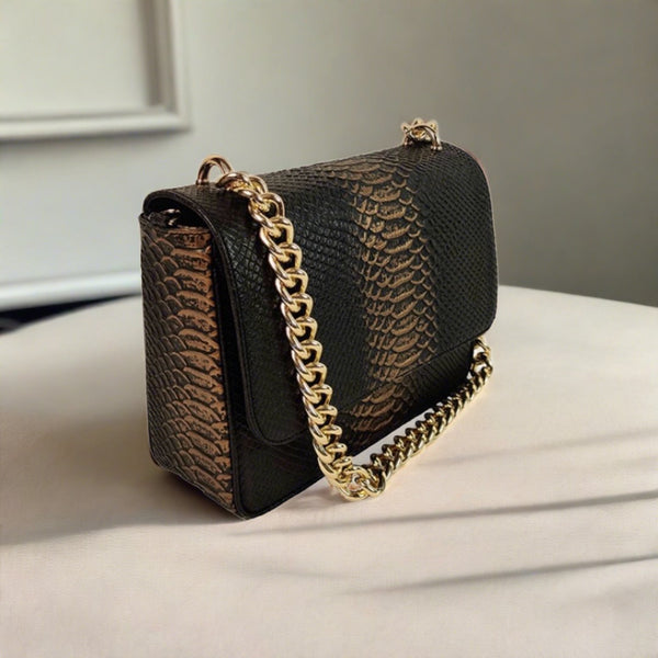 Medium Dune Handbag with Chain Strap - idPearl